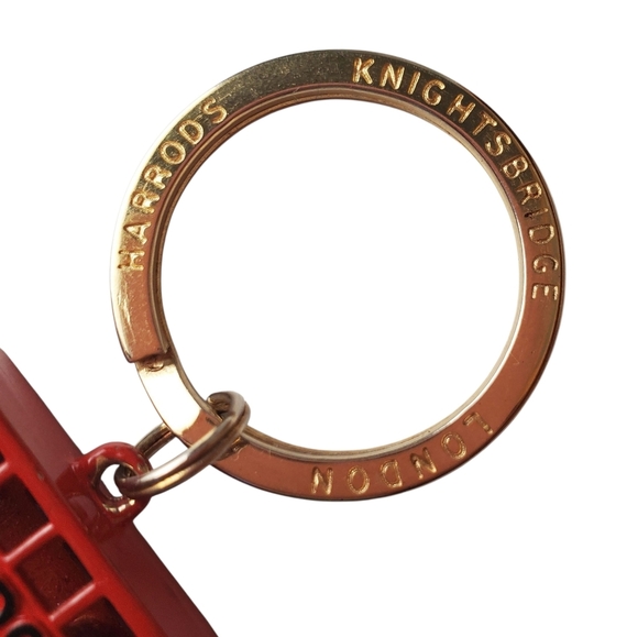 Harrods Red London Bus Keychain - Picture 2 of 5